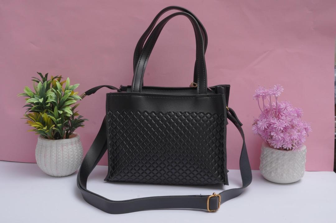 Trendy Women's Textured Hand Bag